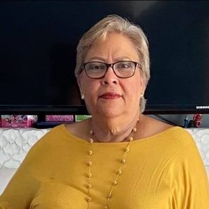 Meet your Posher, Ofelia